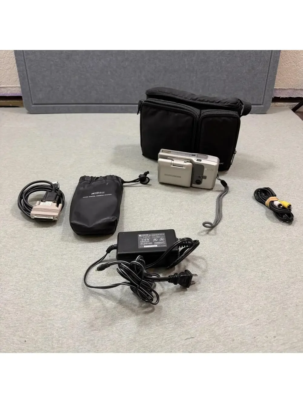 Vintage Ricoh RDC-2 Digital Camera System DM-2 LCD DR-2 ‎ Case & Cords Retro